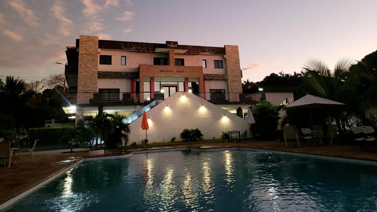 Majesty Palm Resort Mahajanga Exterior foto